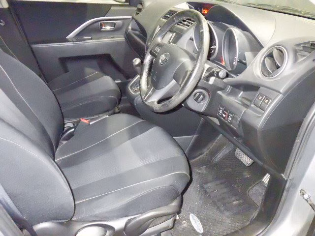 NISSAN LAFESTA