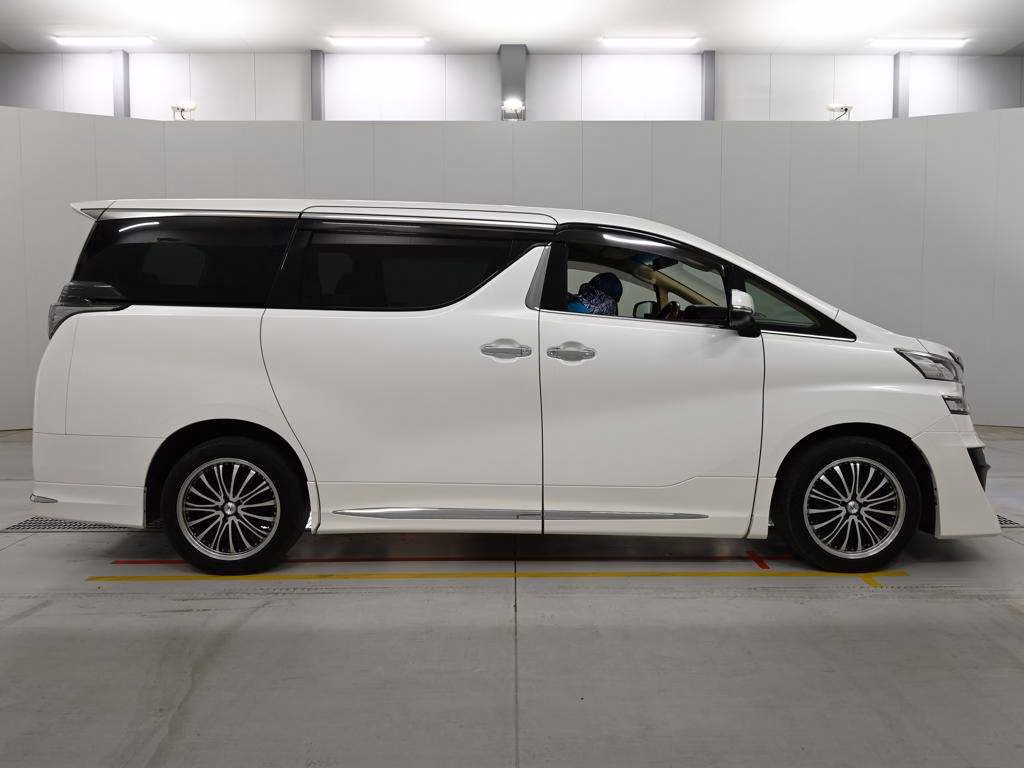 TOYOTA VELLFIRE