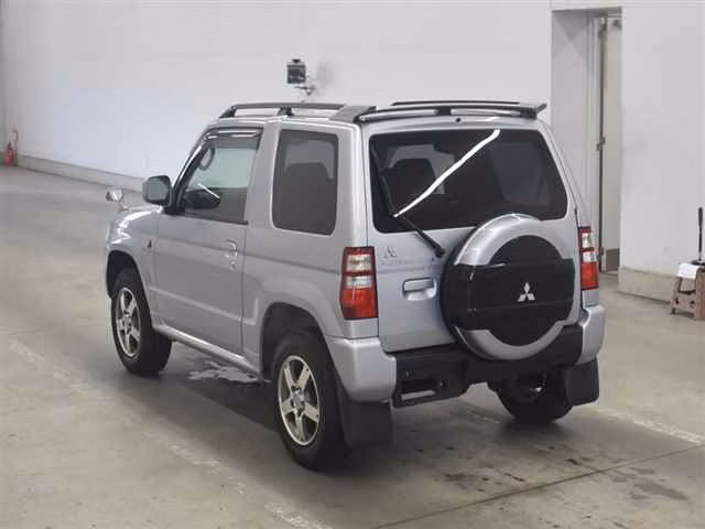 MITSUBISHI PAJERO MINI