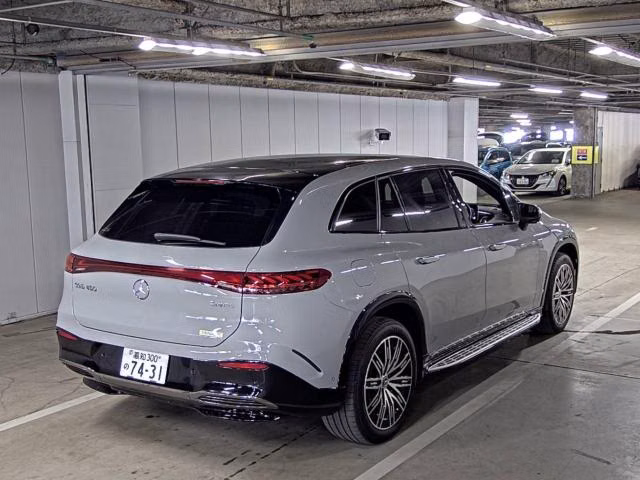 MERCEDES-BENZ EQS SUV