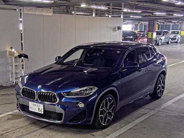 BMW X2