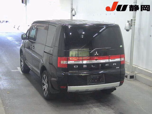 MITSUBISHI DELICA D:5