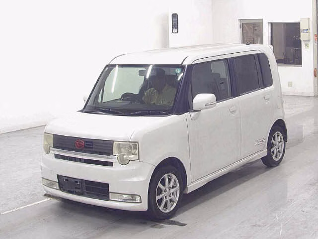 DAIHATSU MOVE CONTE