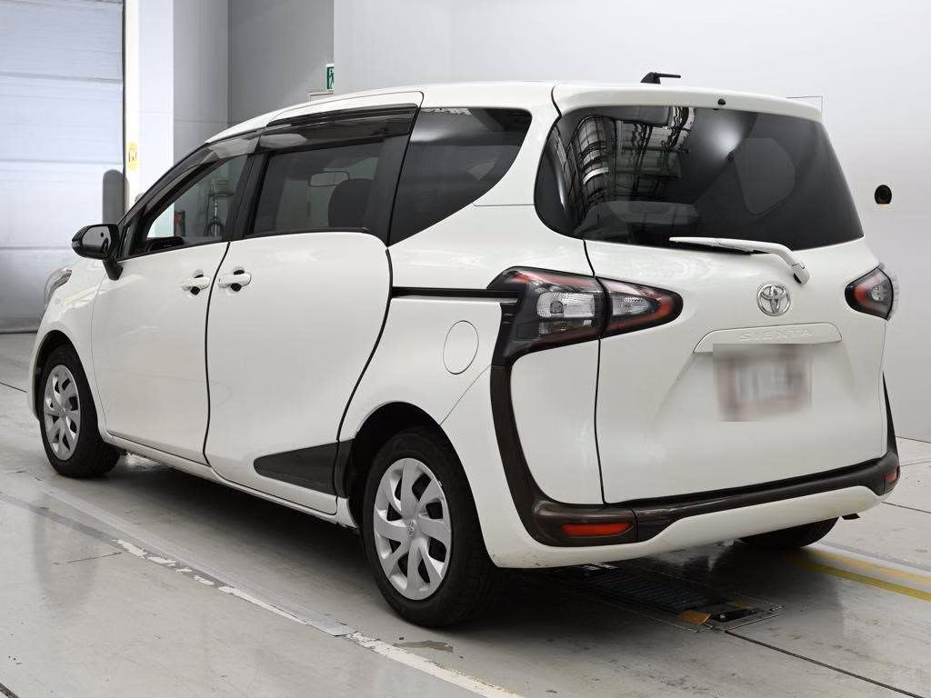 TOYOTA SIENTA