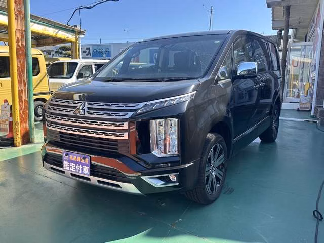 MITSUBISHI DELICA D:5