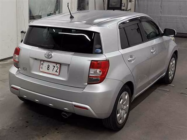 TOYOTA IST