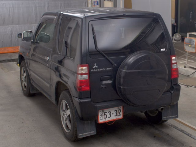 MITSUBISHI PAJERO MINI