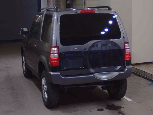 MITSUBISHI PAJERO MINI