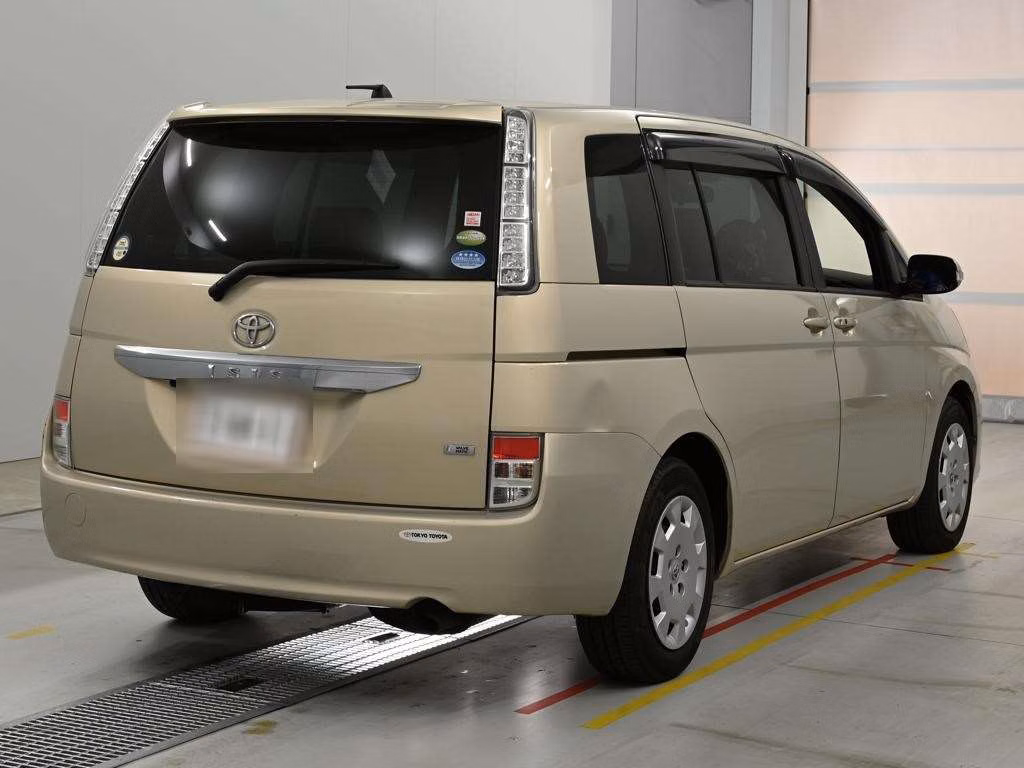 TOYOTA ISIS
