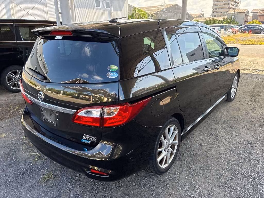 NISSAN LAFESTA