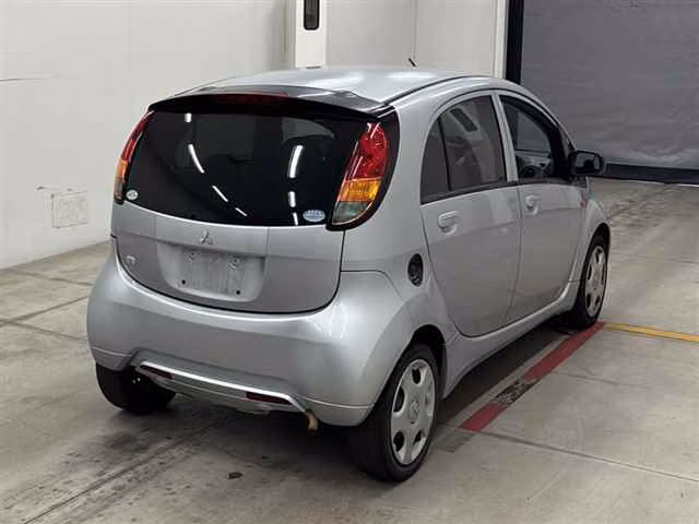 MITSUBISHI I