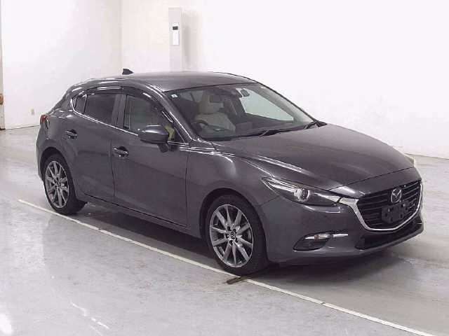 MAZDA AXELA
