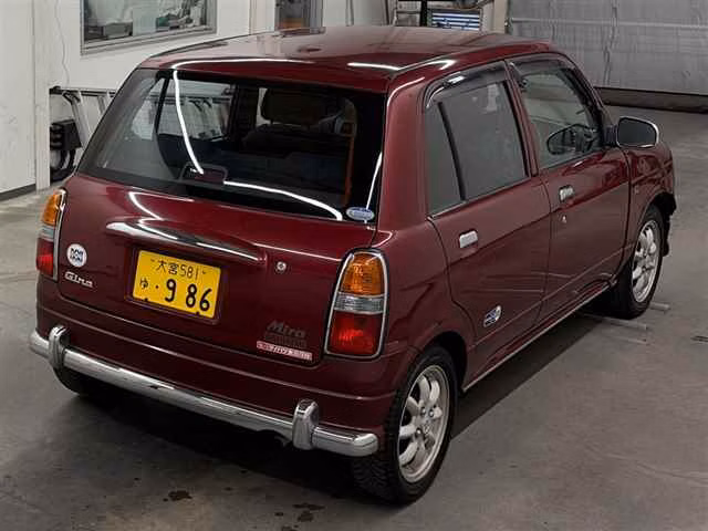DAIHATSU MIRA GINO