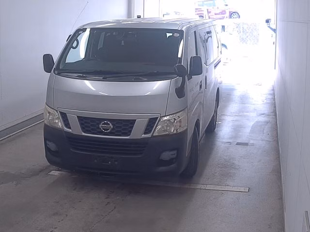 NISSAN NV350 CARAVAN