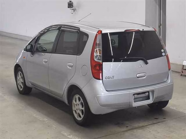 MITSUBISHI COLT