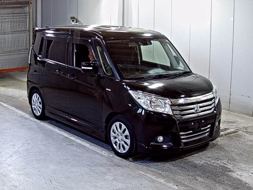 MITSUBISHI DELICA D:2