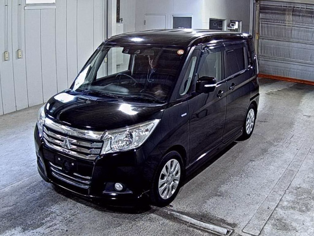 MITSUBISHI DELICA D:2