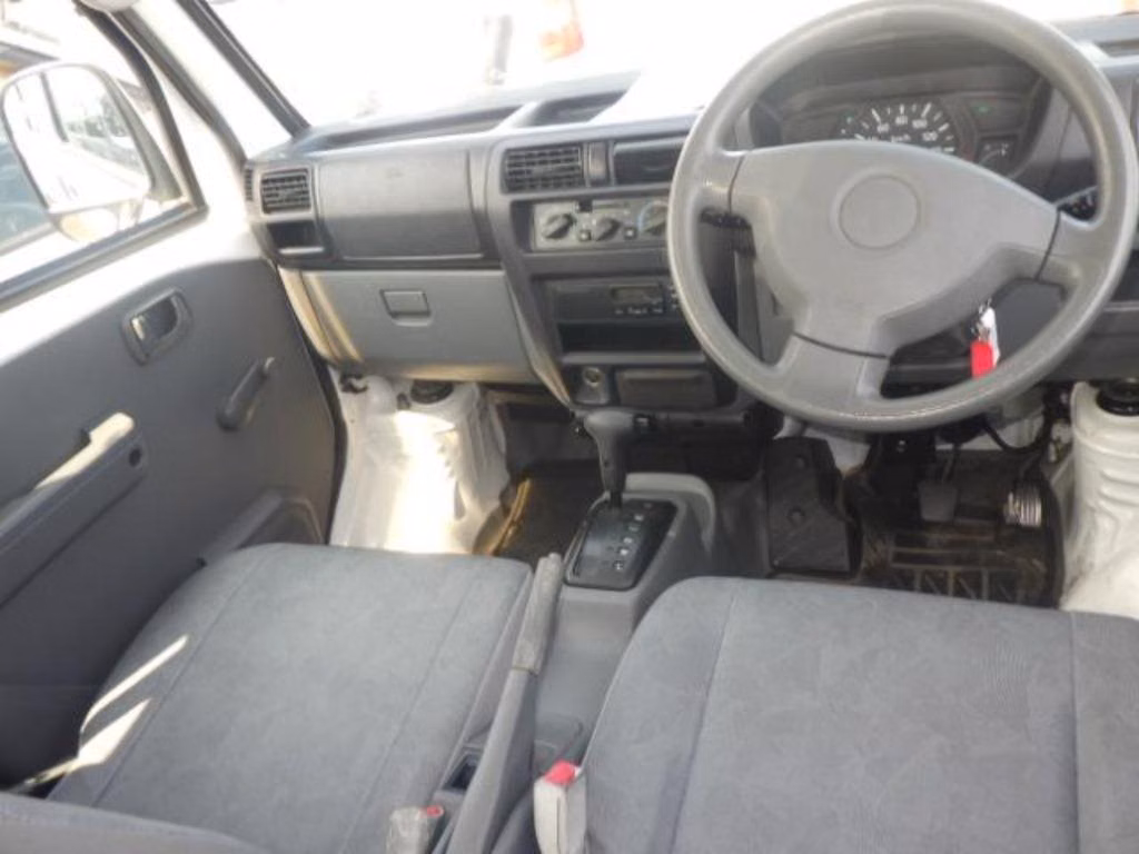 MITSUBISHI MINICAB