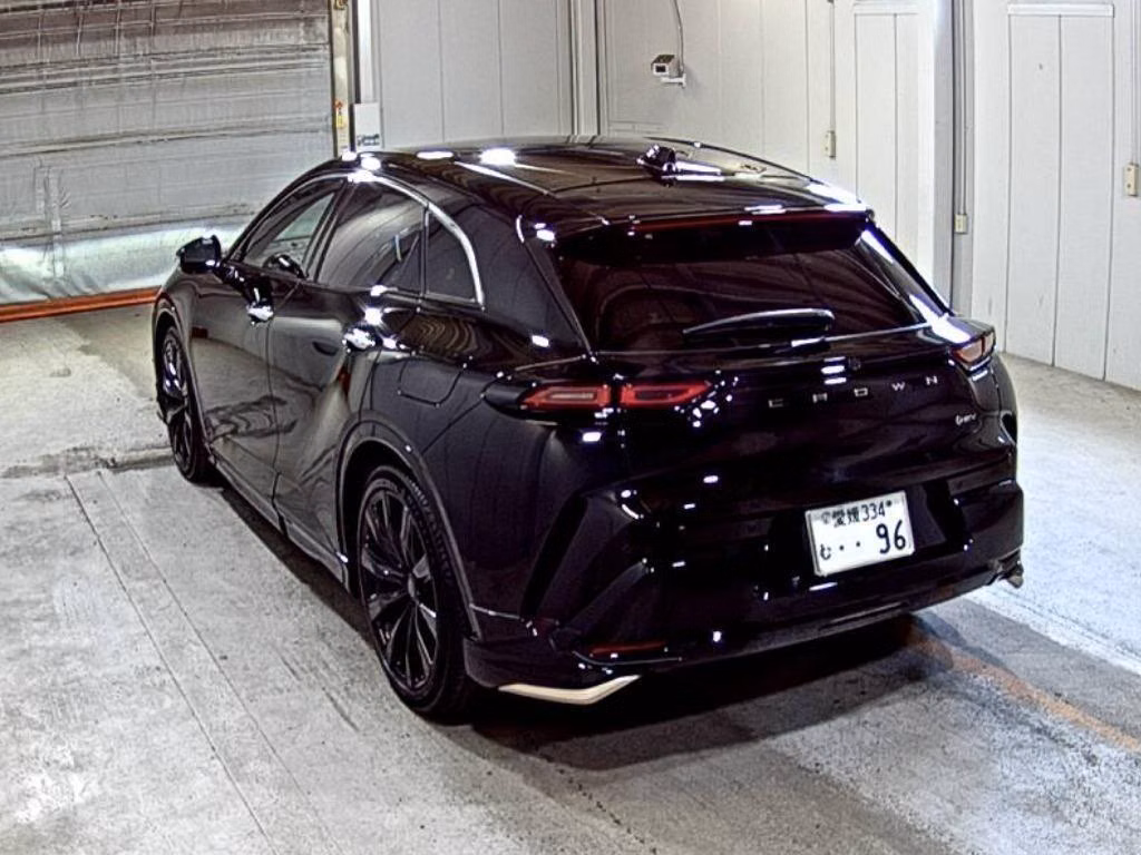 TOYOTA CROWN