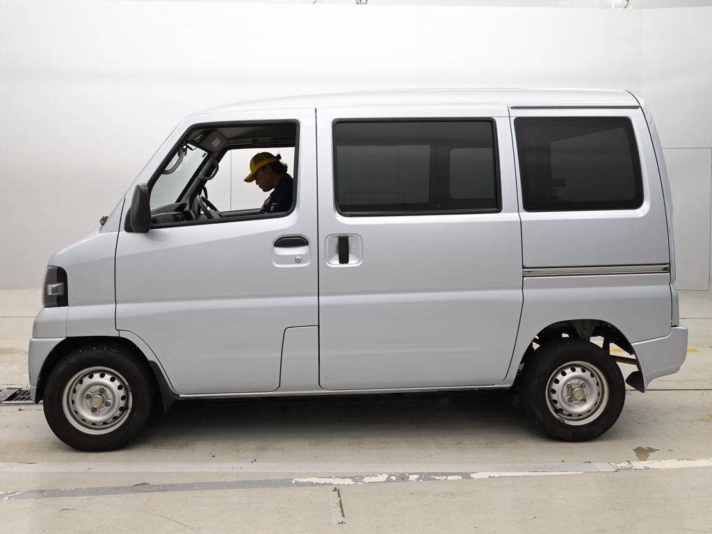 MITSUBISHI MINICAB