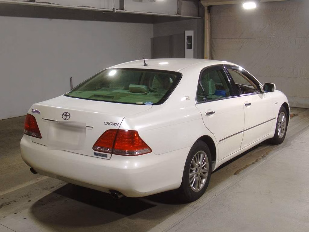 TOYOTA CROWN