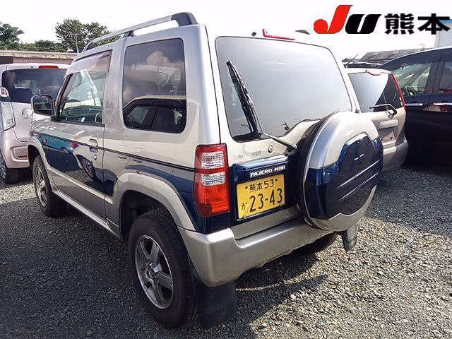 MITSUBISHI PAJERO MINI