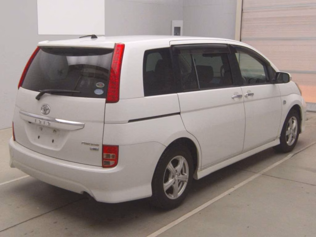 TOYOTA ISIS