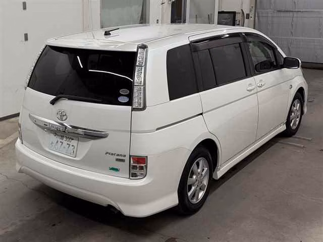 TOYOTA ISIS