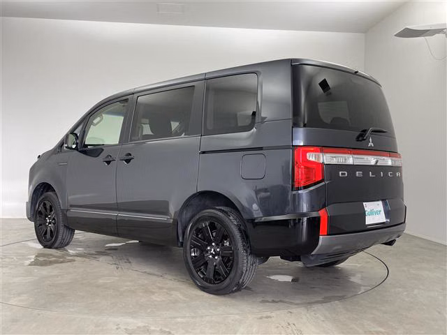 MITSUBISHI DELICA D:5