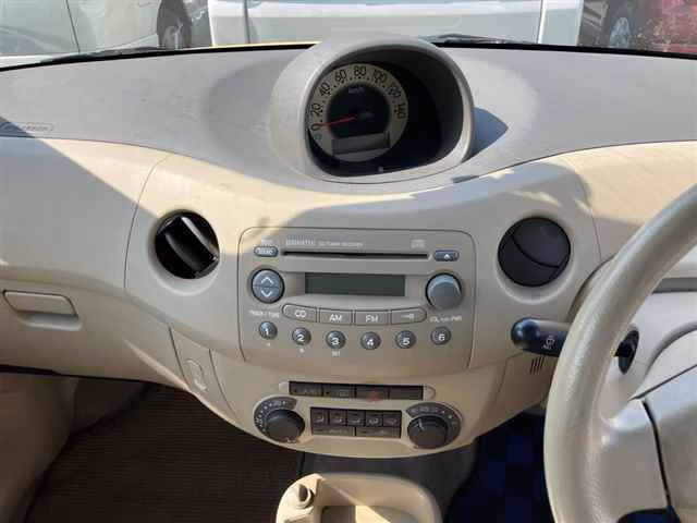 DAIHATSU ESSE
