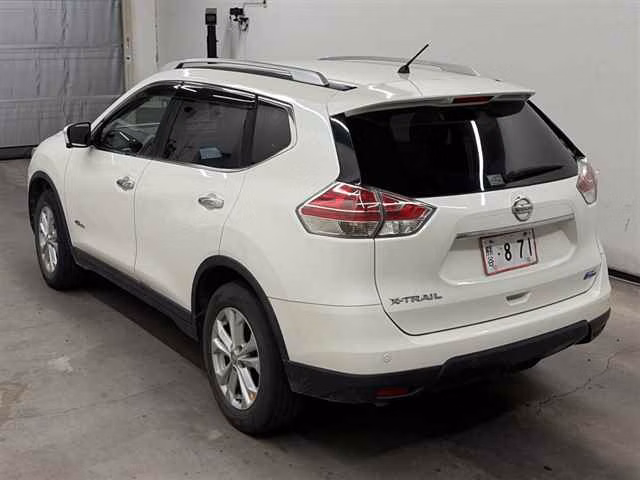 NISSAN X-TRAIL