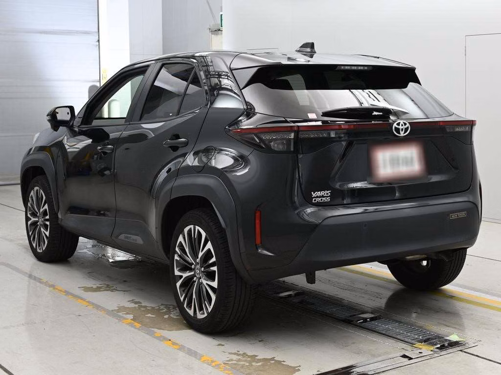TOYOTA YARIS CROSS