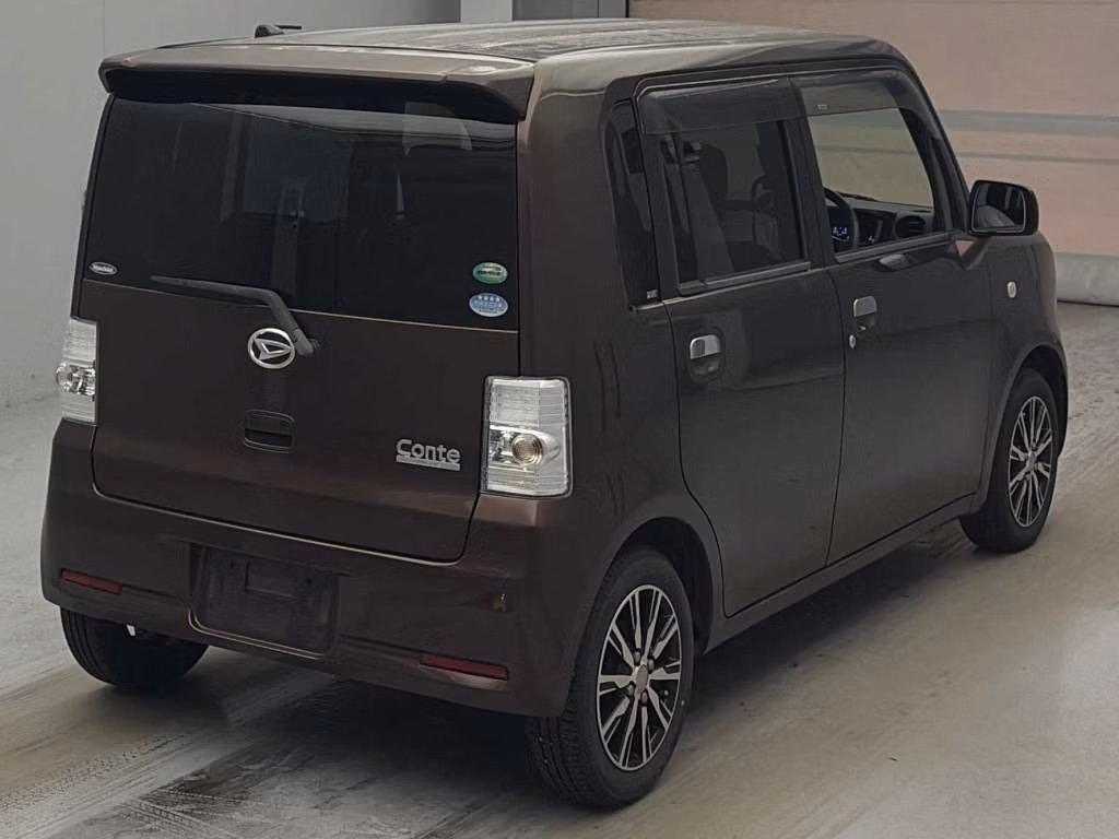 DAIHATSU MOVE CONTE