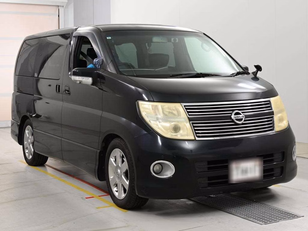 NISSAN ELGRAND