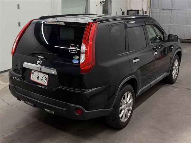 NISSAN X-TRAIL
