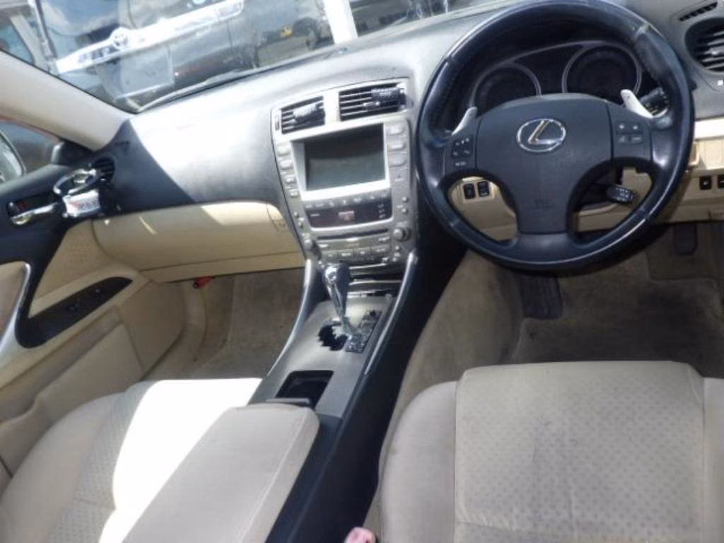 LEXUS IS250