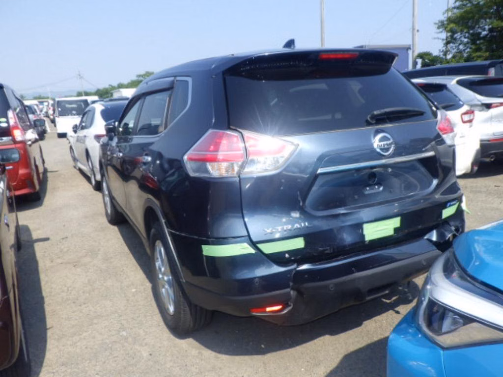 NISSAN X-TRAIL