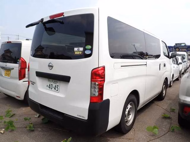 NISSAN NV350 CARAVAN