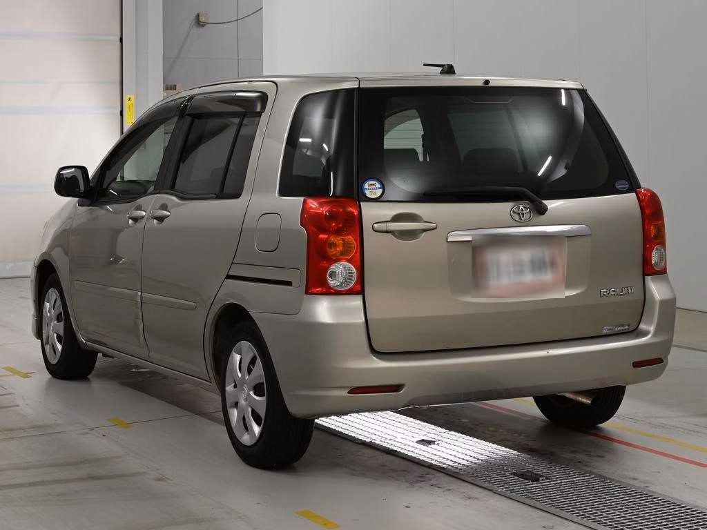 TOYOTA RAUM