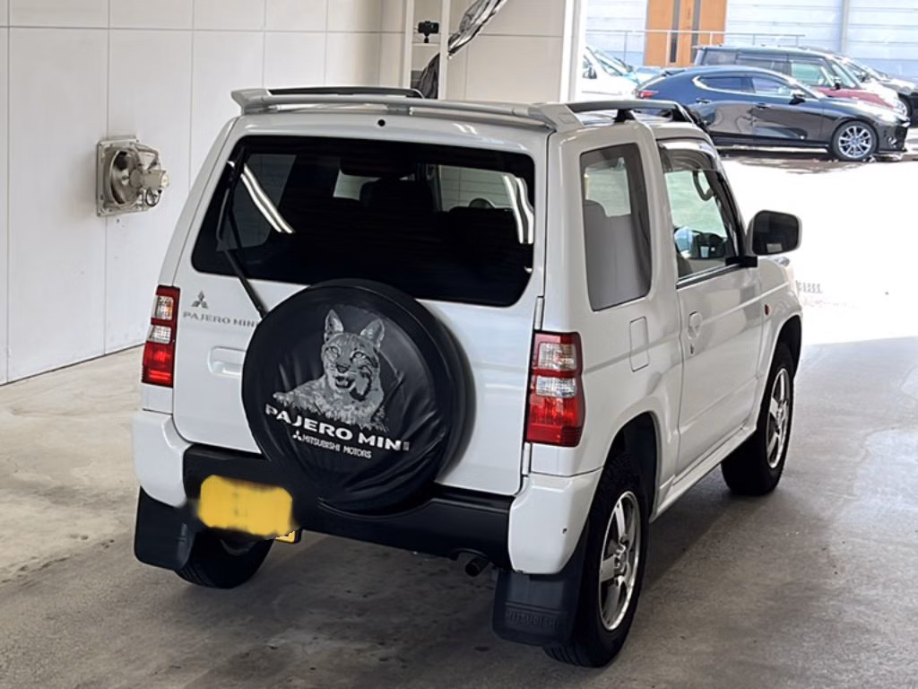 MITSUBISHI PAJERO MINI