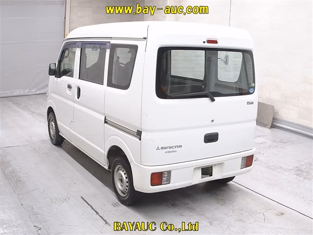 MITSUBISHI MINICAB