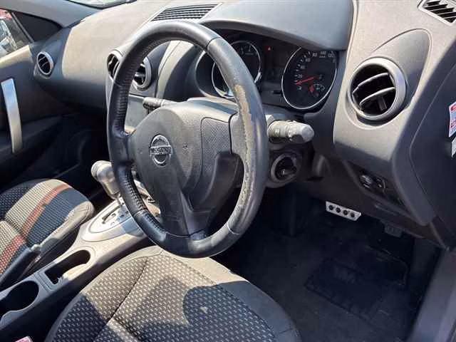 NISSAN DUALIS