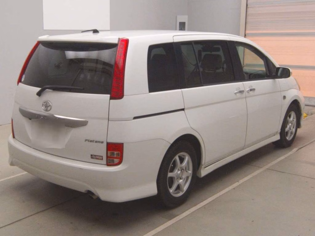 TOYOTA ISIS