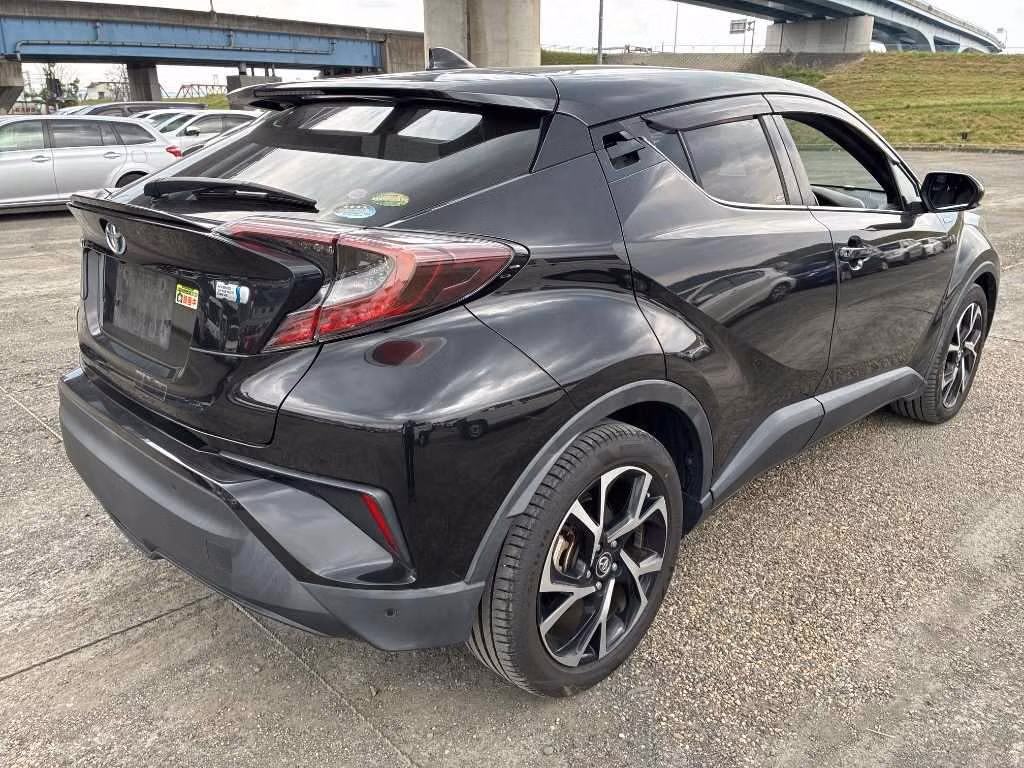 TOYOTA C-HR