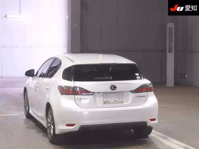 LEXUS CT200H