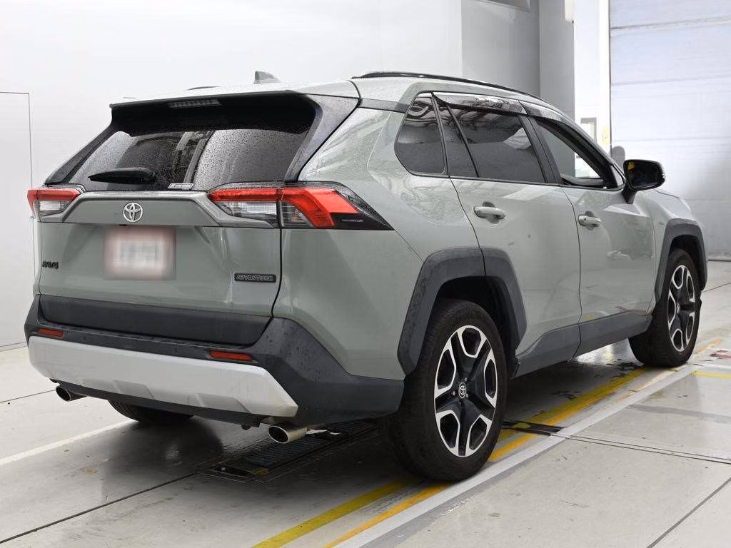 TOYOTA RAV4