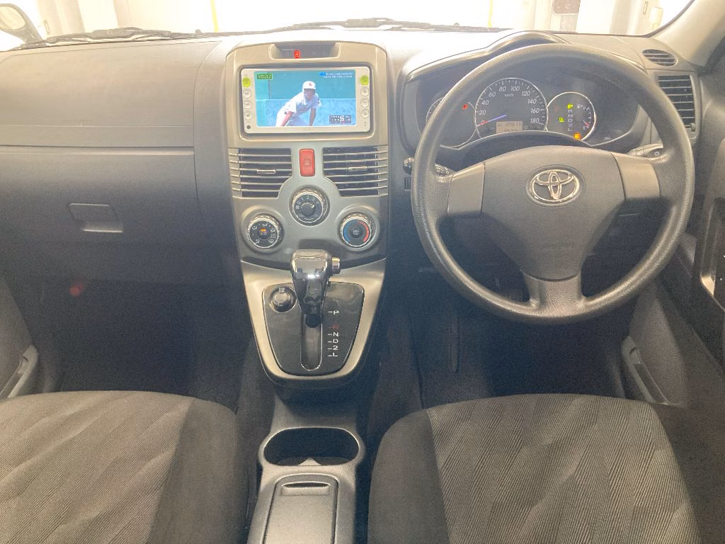 TOYOTA RUSH