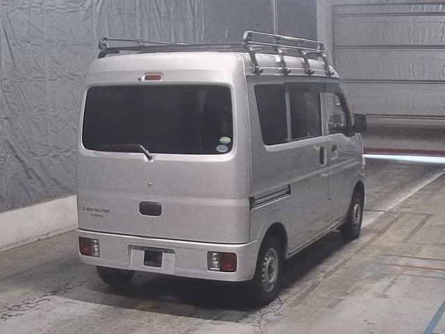 MITSUBISHI MINICAB