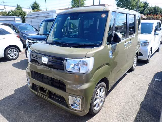 DAIHATSU WAKE
