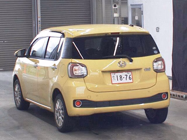 DAIHATSU BOON